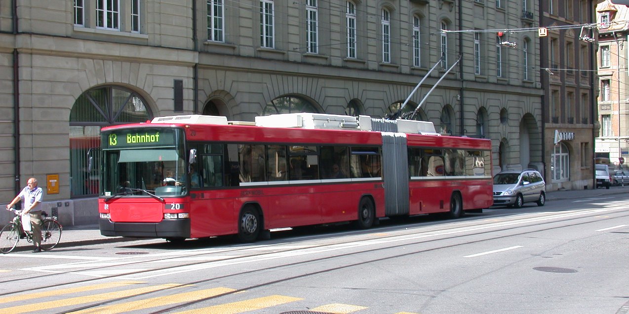 O-Bus Bern trolley 2004 & 2011 Nach und nach wurde die Flotte modernisiert und in den 2010er Jahren stand dann mit den Swisstrolley 2 eine...