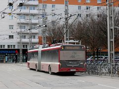Salzburg AG Solaris Trollino 18 Metrostyle 353 O-Bus 363 wurde wie die mit den Nummern 364-366 im Jahr 2017 in Betrieb genommen. Buses with number 363-366 enterd service in 2017.