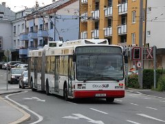 AG-300T 275 Die vanHool AG300T sind Busse mit einer Länge von 18m, bisher waren die O-Busse max. 16,6 m lang. The vanHool AG300T are 18m buses; till then only buses with a...