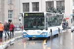 8768_33 Neben den O-Bussen kommen auch Dieselbusse in Luzern zum Einsatz, so 23 Mercede Citaro. Beneath the trolleybuses some Diesel driven buses run in Lucerne, so 23...