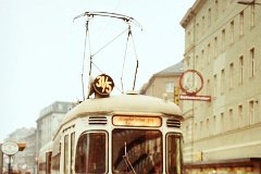 8771_95 Zuerst fuhren die L4 als Dreiwagenzug mit zwei schaffnerbesetzten l3-Beiwagen. At the beginning the L4 trams got two l3-trailers (with conductors).
