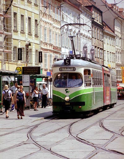 tram 584 Hauptplatz