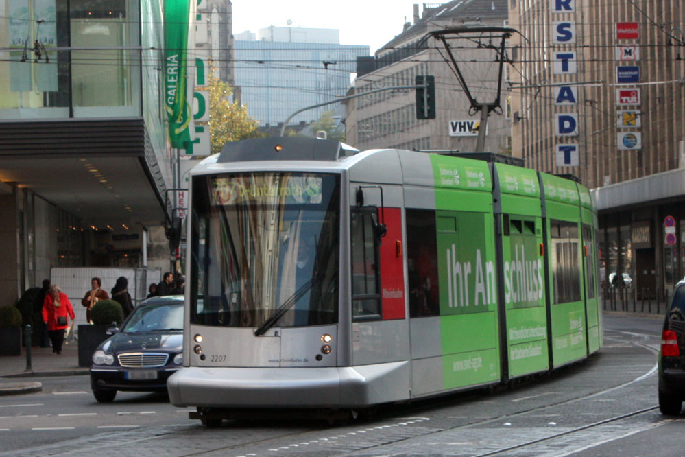 Dusseldorf NF8 tram