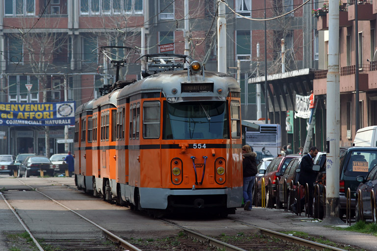 suburb tram