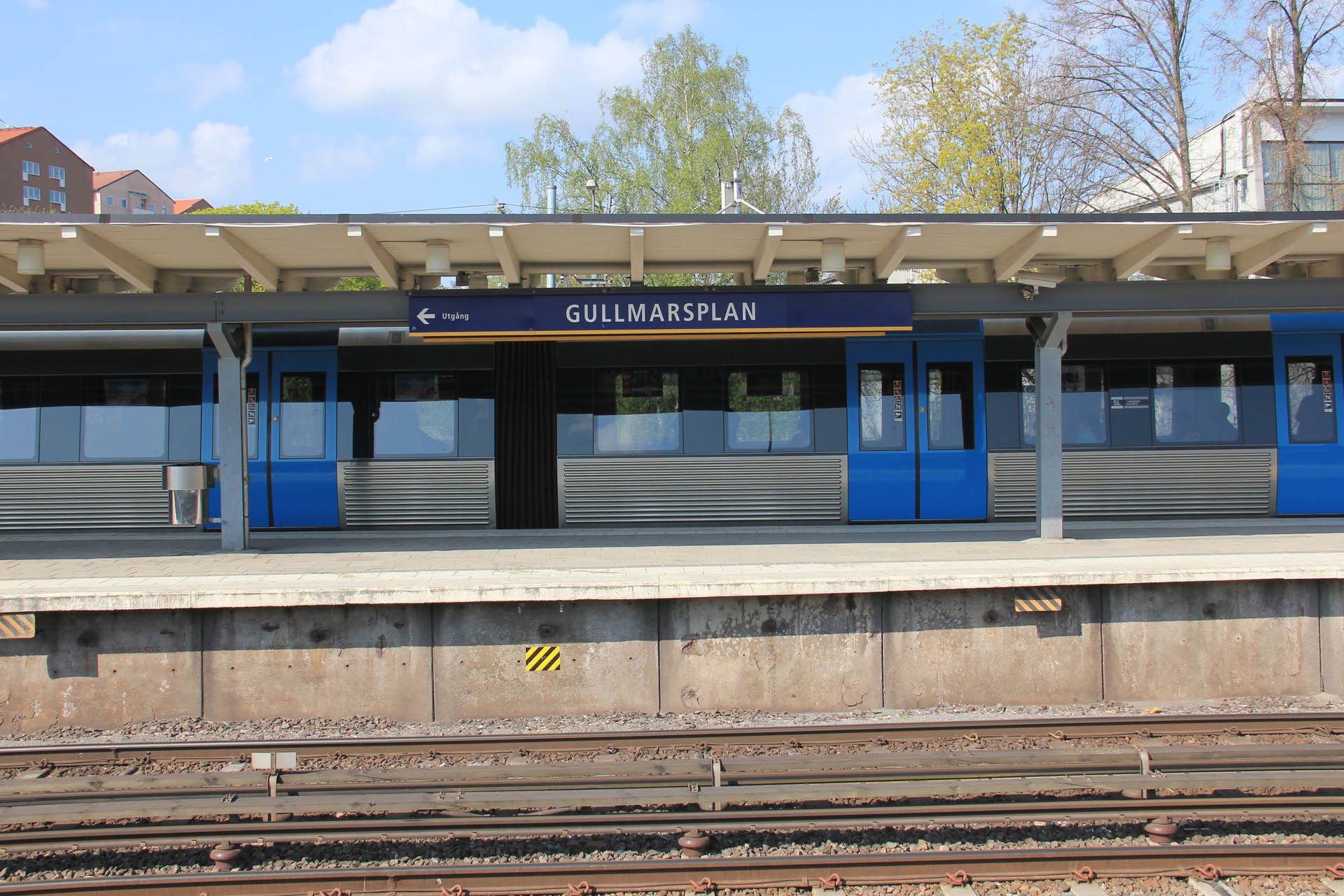 Gullmarsplan nun zur Station Gullmarsplan der grünen Linie ...and now the station Gullmarsplan of the green line