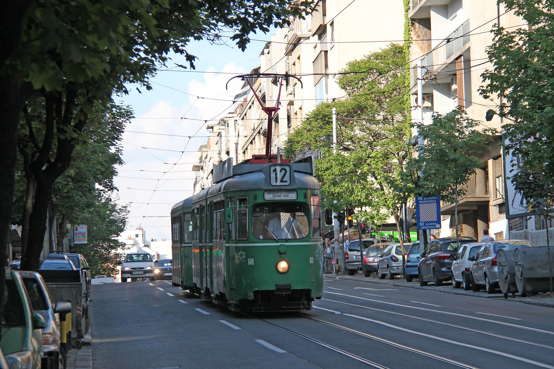 Be4/6 ex Basel 649 In Belgrad haben die tw. aus dem Jahre 1967 stammenden Fahrzeuge eine zweite Heimat gefunden. In Belgrade these trams, partly from 1967, found a new home.