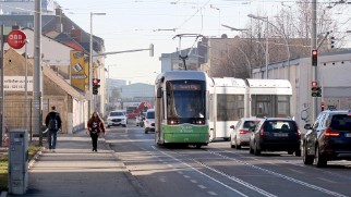 Linie6 Die Linie 6 wurde auch am 26. November 2021 verlängert und zwar in das westlich vom Hauptbahnhof gelegene Neubaugebiet...
