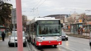 Škoda 25Tr 6702 Die 2006 eröffnete O-Buslinie 33 ist vom restlichen O-Busnetz getrennt. Line 33 is seperated from the rest of the trolleybus network.