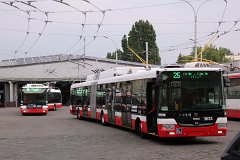 Škoda 31Tr SOR 3633 49 O-Busse sind hier stationiert, so auch die neueste Baureihe Škoda 31Tr SOR. 49 trolleybuses have their home her, so also the newest series Škoda 31Tr SOR.