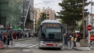 9130_132 Zum Vergleich ein Cristalis Gelenk-O-Bus von vorne. For comparison, a Cristalis articulated trolley bus seen from in front.