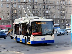 8647_98 EIn Trolza Megapolis, 21 Fahrzeuge sind in Nowosibirsk im Einsatz (2020). A Trolza Megapolis, some 21 trolleybuses of this type are in service in Novosibirsk in...