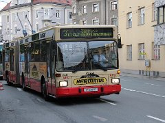 GE112 228 Die GE112 sind 16,55 m lang und 2,5m breit. Bus 228 wurde im Jänner 2014 ausgemustert. GE112 are 16.55 m long and 2.5 m wide, bus 228 was withdrawn from service...