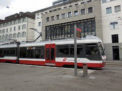 Be 4/8 33 Im Innenstadtbereich der Strecke St. Gallen–Trogen wird als Straßenbahn gefahren. In the city of St. Gallen the railway St. Gallen - Trogen runs as a tramway.