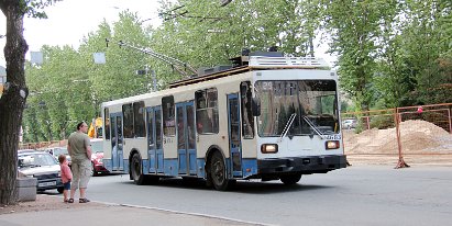 PTZ-5283 Diese O-Busse verbinden aussergewöhliches Design mit kapazitätsorientierter Türauslegung these trolleybuses combine...