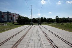 Jungmannova Sie ist sowohl in Meter- als auch in Normalspur ausgelegt. There are metre-gauge and standard gauge tracks.