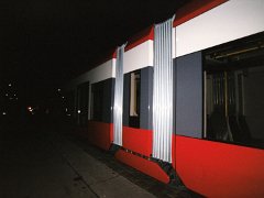 192_4A Die CR4000 wurden bei Bombardier Wien gebaut und dann in der Hauptwerkstädte der Wiener Linien verladen. The CR4000 trams were built by Bombardier in Vienna and...