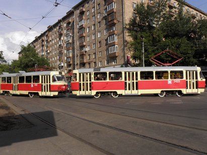 T3SU Ein Klassiker: seit 50 Jahren im Einsatz und über 2000 gelieferte Exemplare. A classic tram: In service for 50 years and...