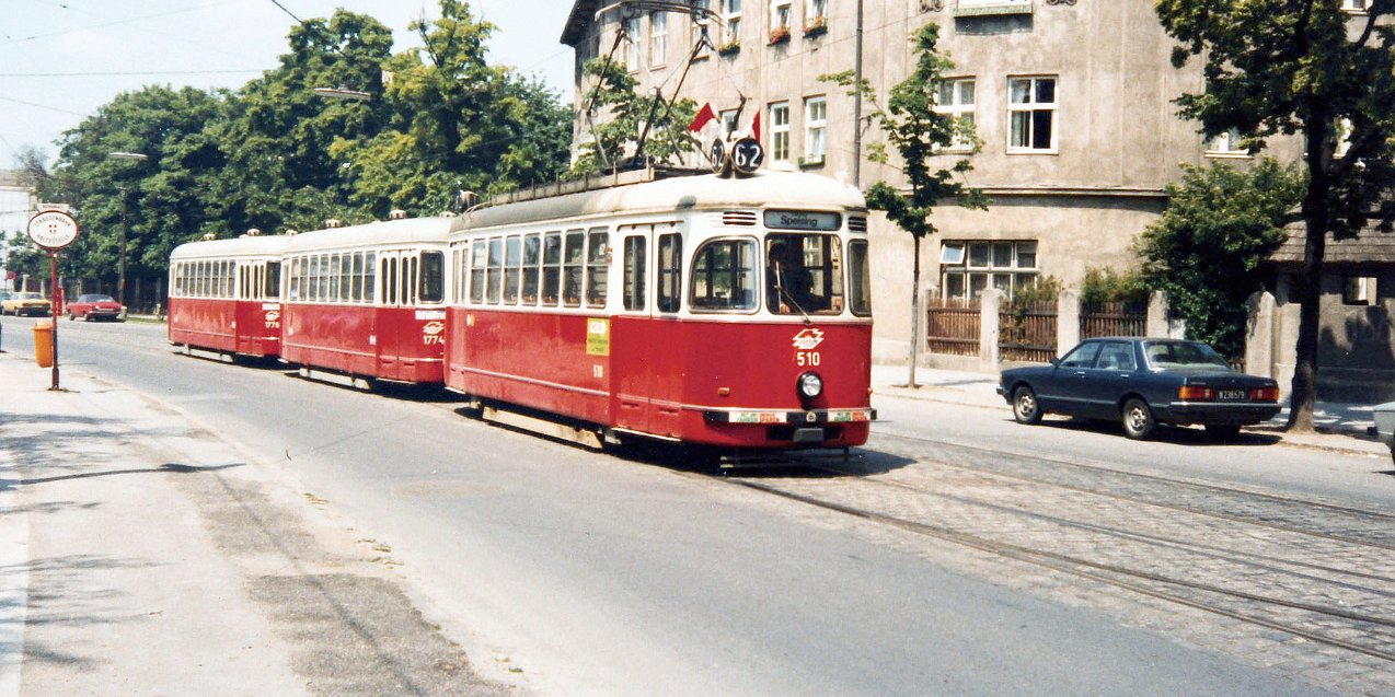 L Modifizierte Straßenbahnen der Type L4. Modified type L4 trams.