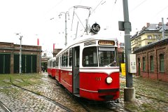 C1 141 Ab 1955 wurden diese Großraumgarnituren der Type C1+c1 beschafft. In 1955 the delivery of these modern trams of type C1+c1 started.