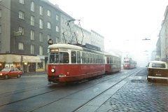 C1 130 58 Garnituren dieses Typs wurden zwischen 1955 und 1959 gebaut. Some 58 trams of this type were built between 1955 and 1959.
