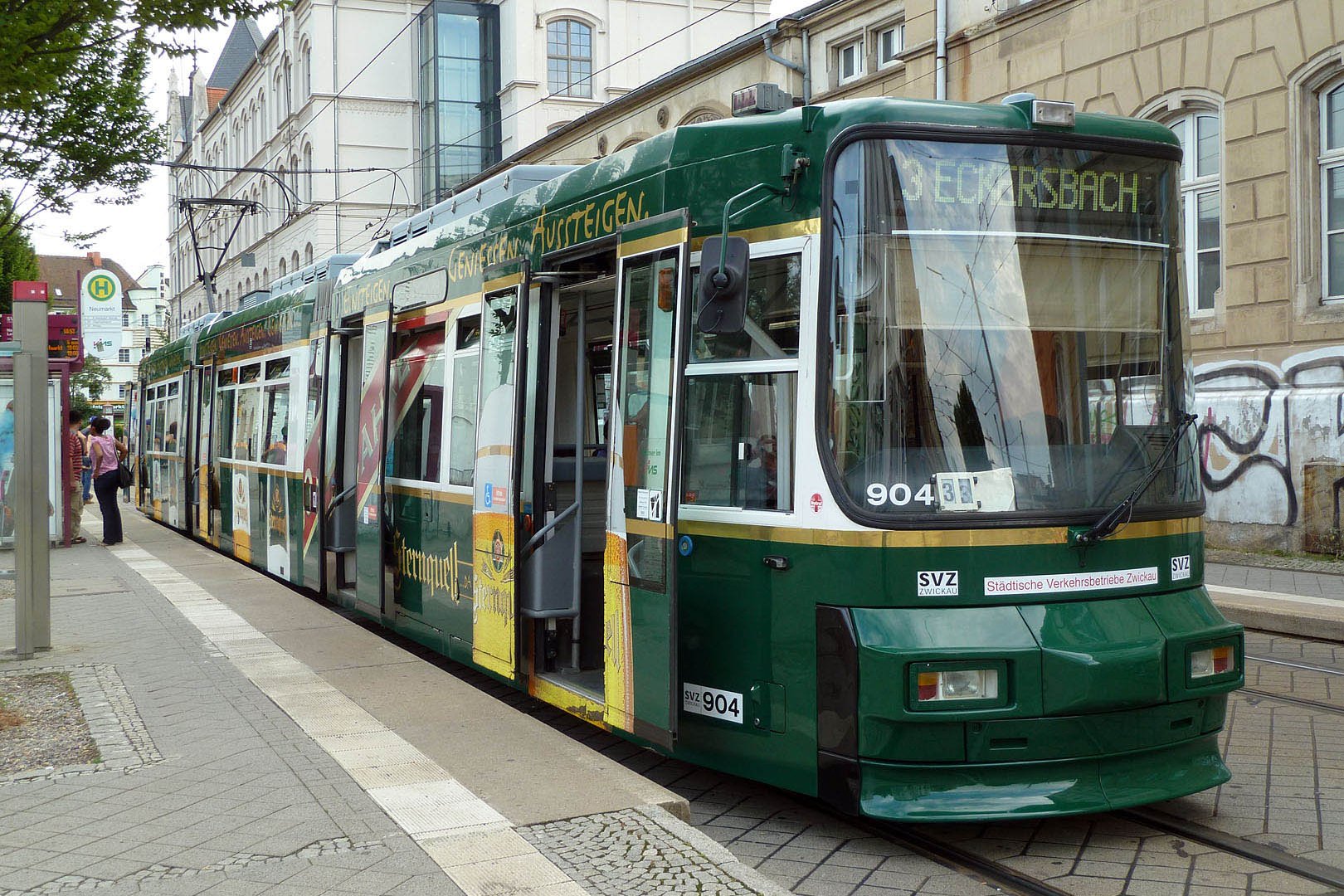 GT6M-NF 904 Straßenbahn in sympathischer Erscheinungsform. Very sympathic appearance.