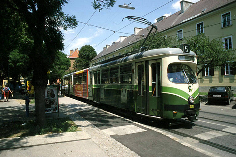 tram 583 Seniorenzentrum