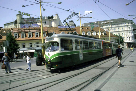 tram 584 Jakominiplatz