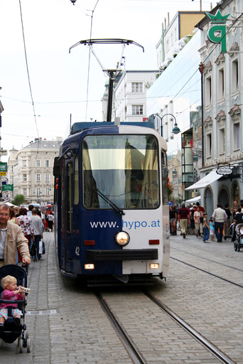 Tram 42