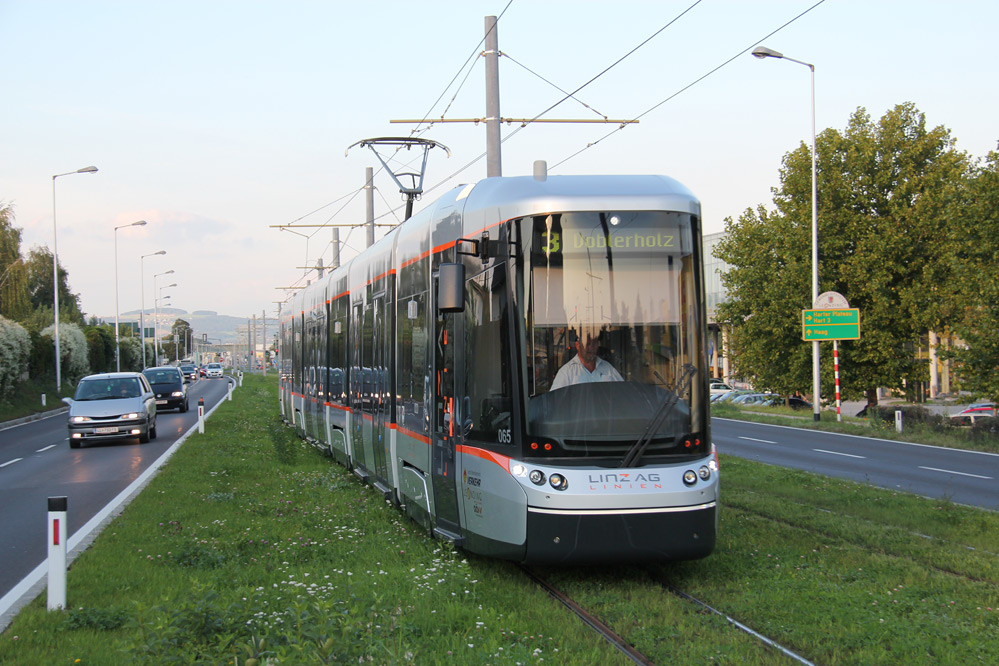 neue Strecke der Linie 3 - new line 3 tracks - Leonding