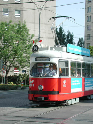 E1 4683