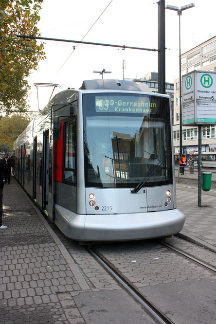 Dusseldorf NF8 tram