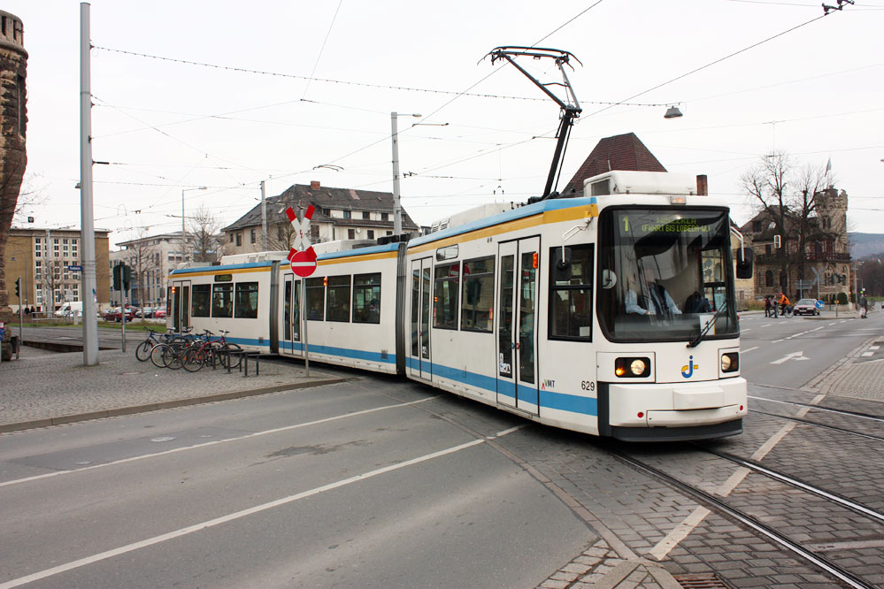 Jena tram type GT6M-ZR