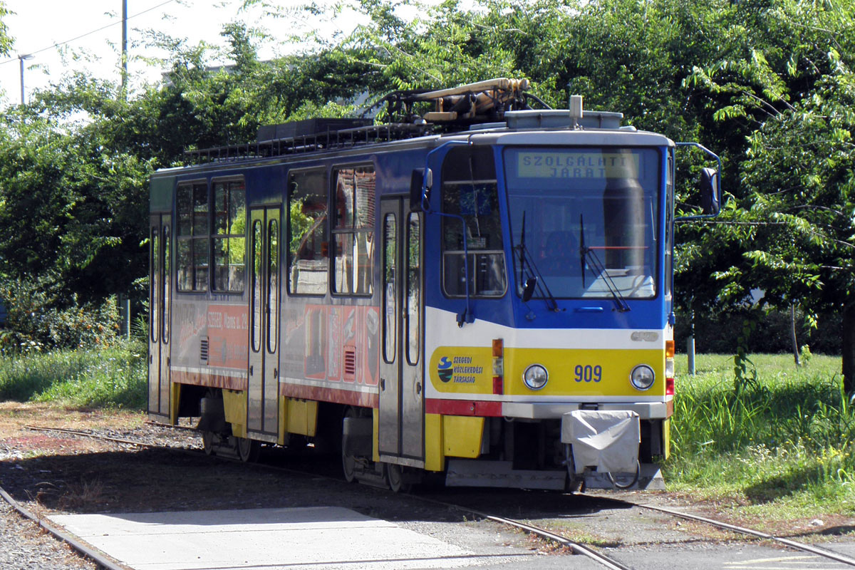 Szeged T6A2