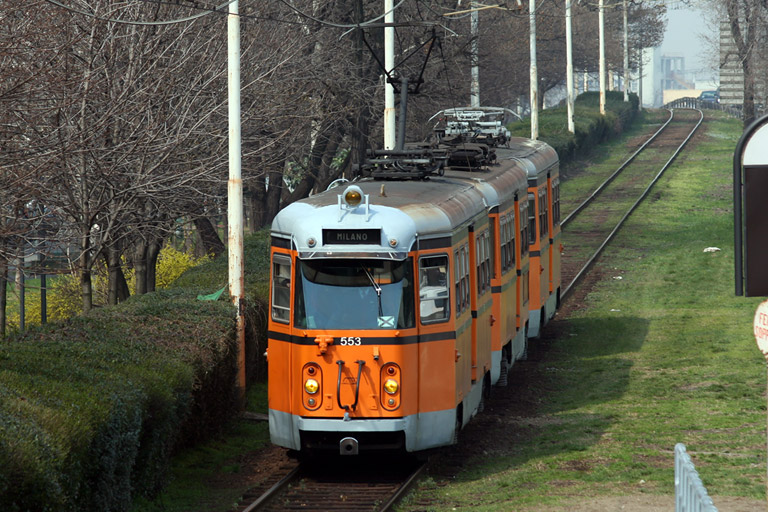 suburb tram