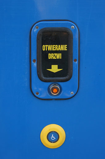 E1