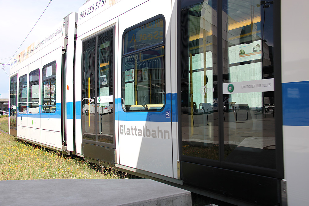 Glatttalbahn Cobra