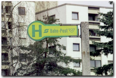 Bahn-Post sign