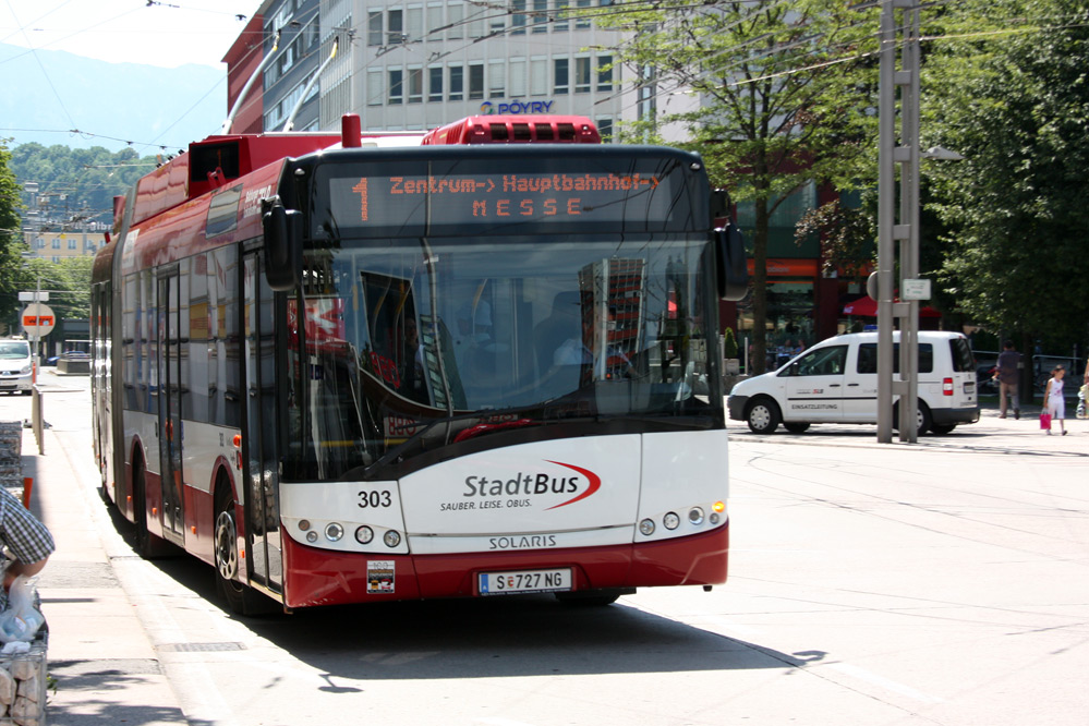 Salzburg trolley O-Bus Solaris Trollino 18