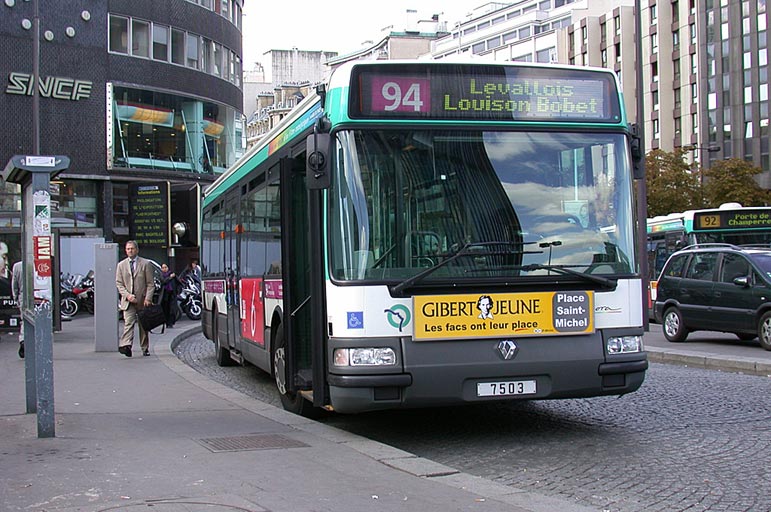 Renault Agora