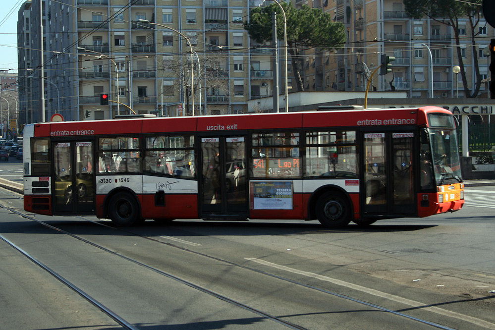 Rome bus Breda-Menarinibus M221
