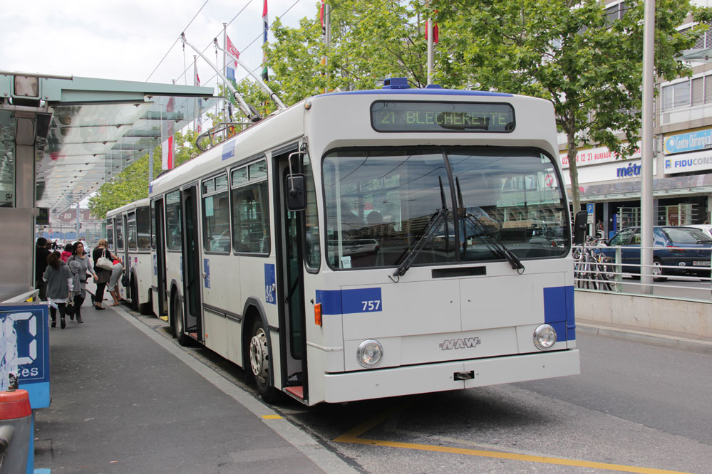 Lausanne O-Bus trolley NAW