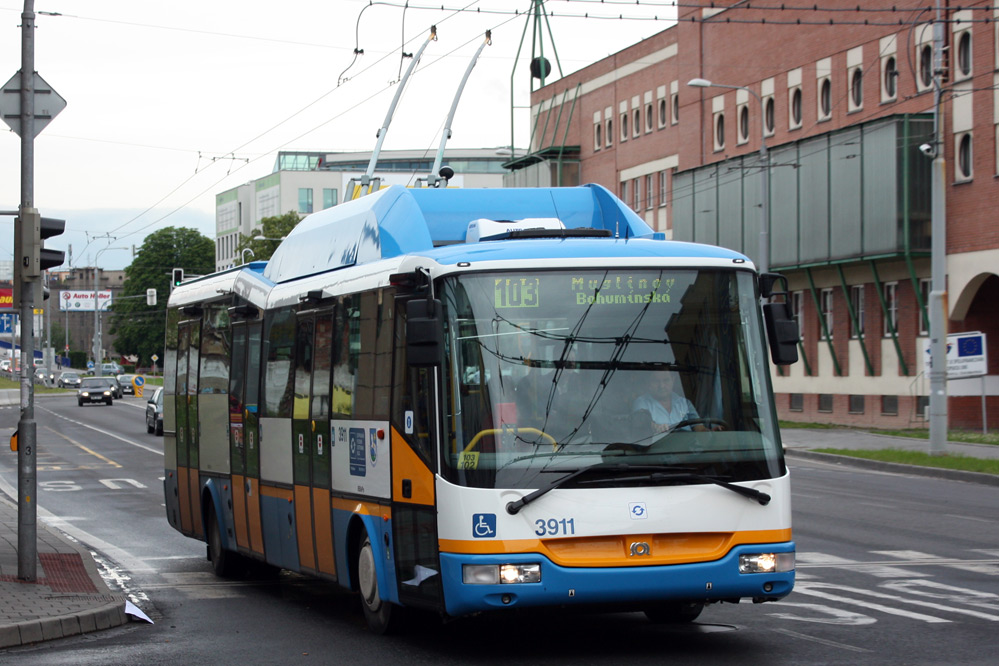 Trolejbus SOR TN 12 