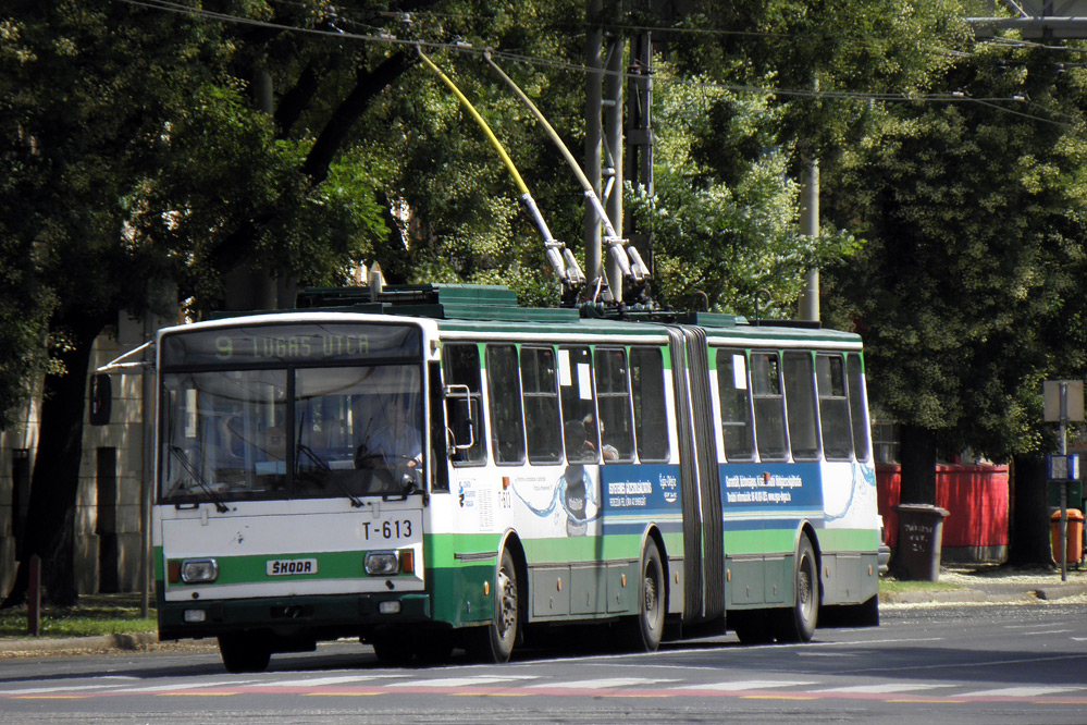 Skoda 15Tr trolley bus