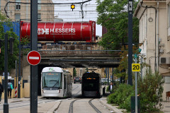 9130_299 oben Eisenbahn, unten Straßenbahn above railway, below tramway
