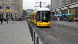F8Z 9011 Diese Straßenbahn bietet 72 Sitz und 173 Stehplätze. The crushload is 245, with 72 seats in this tramway.