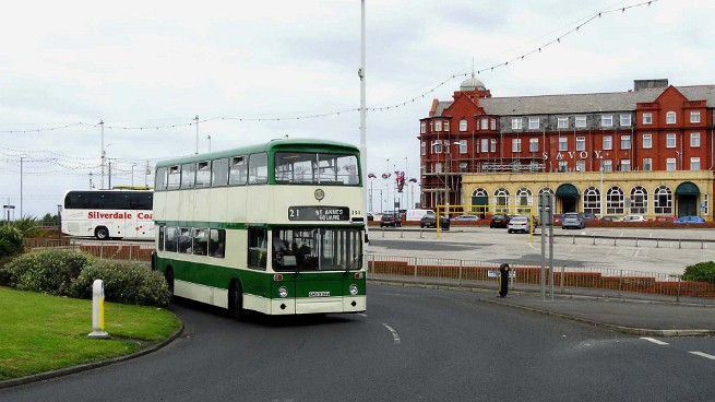 Bus Natürlich sind auch Busse in Blackpool im Einsatz. Besonders erwähnenswert die Oldtimer. Of course also buses are in...