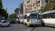 9126_948 FAUR ist ein Bukarester Unternehmen und modernisierte 52 Garnituren. FAUR is a Bucharest company and modernised 52 trams.
