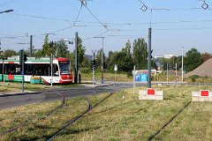 9115_663 Die Abzweigung, die von der City-Bahn Ri. Aue Ende 2020 genommen werden soll, es fehlen im Sommer 2020 ca. 200 m Anschlußgleis an die Eisenbahnstrecke. Here is...