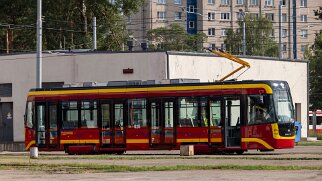 Daugavpils 2024 Die Straßenbahn wird weiter ausgebaut, so kam eine Verbindung durch den Wald dazu, der den Betriebsbahnhof mit der...