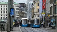 9143_977-Göteborg Links eine Straßenbahn der Type M33A (Einrichtungsfahrzeug) und rechts eine der Type M33B. On the left, a type M33A tram (unidirectional tram) and on the right,...